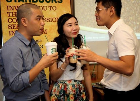 Starbucks má»i khách Việt nếm thá» cà phê starbucks moi khach viet nem thu ca phe